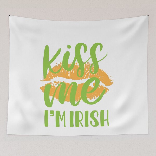 Aperçu de l'œuvre St Patrick day Embrasse-moi je suis irlandais créée et vendue par TheFlipRepublic.