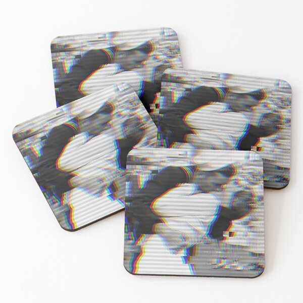 Aperçu de l'œuvre Effet Glitch sur la photo du baiser créée et vendue par PatyEmiko.