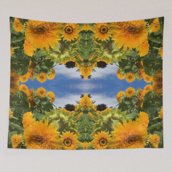 Aperçu de l'œuvre Divine Botanicals - Été 2021, magnifiques tournesols dorés créée et vendue par RoseAromas.