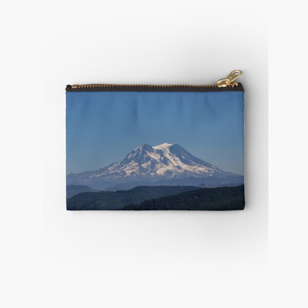 Aperçu de l'œuvre Mt. Rainier créée et vendue par TaylorKorynn.