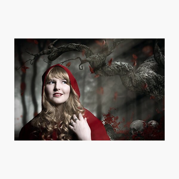 Aperçu de l'œuvre Chaperon rouge dans la forêt sombre créée et vendue par NiDe.