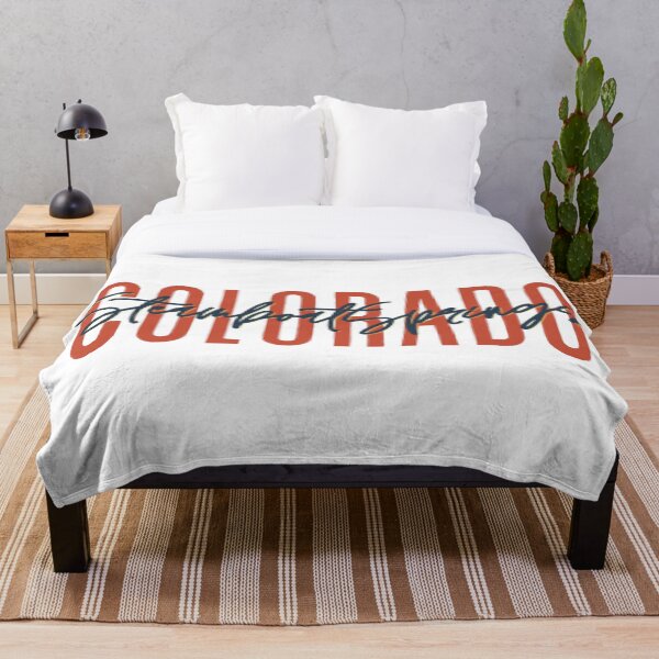 Artikelvorschau, Steamboat Springs Colorado // Skriptdesign // Farben der Staatsflagge entworfen und verkauft von KylieBeth Designs.