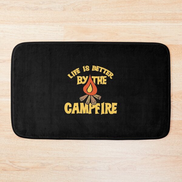 Artikelvorschau, Life is better by the campfire entworfen und verkauft von FrictionMaxxing.