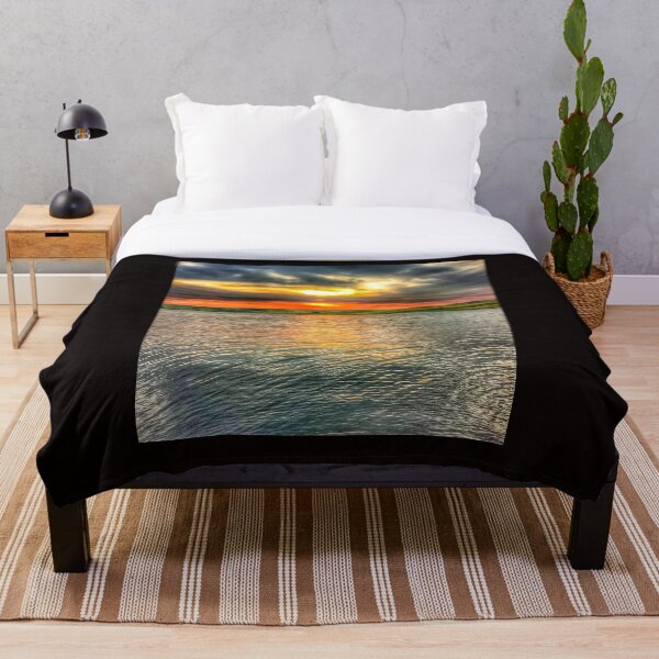 Item preview, Puesta de sol canadiense designed and sold by Clasicmac.