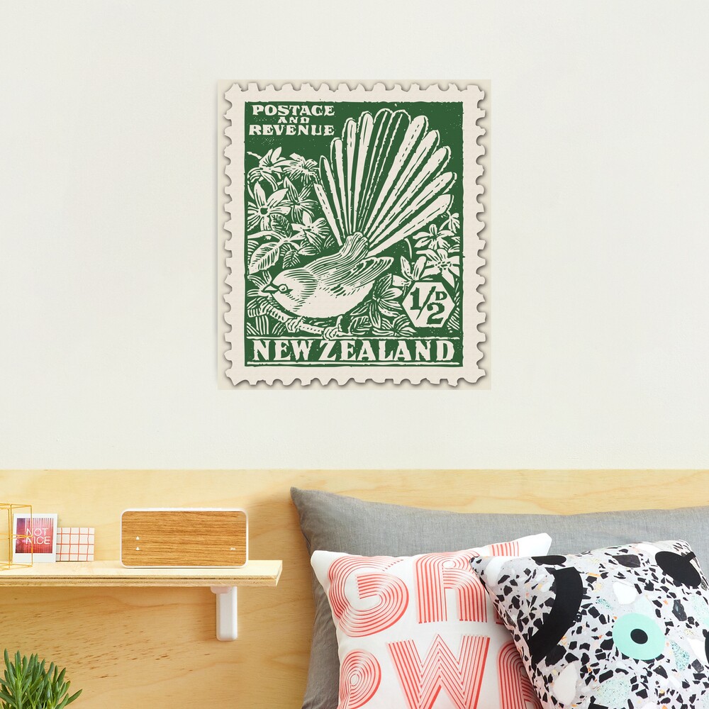 20 New Zealand Vintage Postage Stamps for Collectors or Crafting