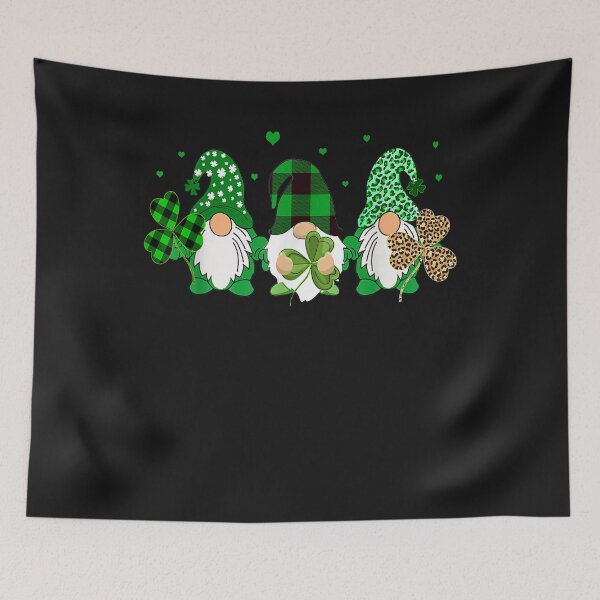 Artikelvorschau, Three Gnomes Holding Shamrock Leopard Plaid St Patrick's Day T-Shirt entworfen und verkauft von Lukifo-Proper.