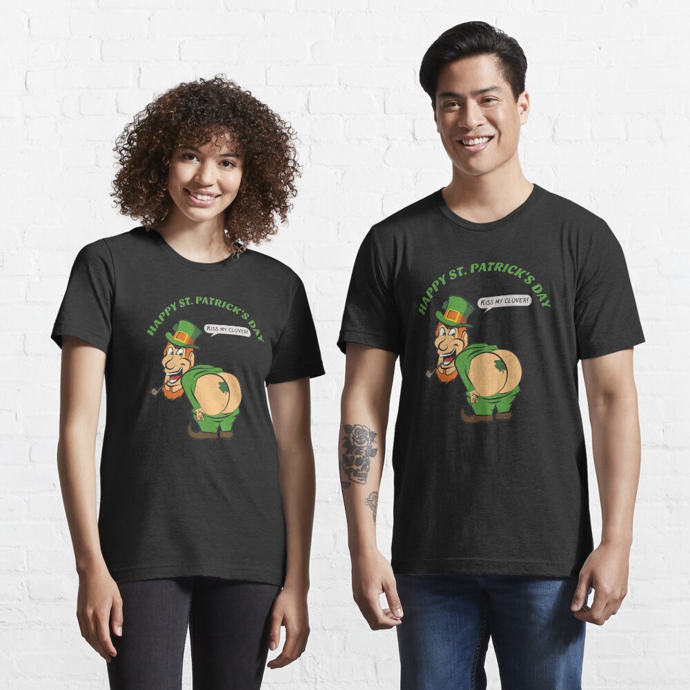 St Patricks Day - Kiss My Clover - Cute Funny Essential T-Shirt