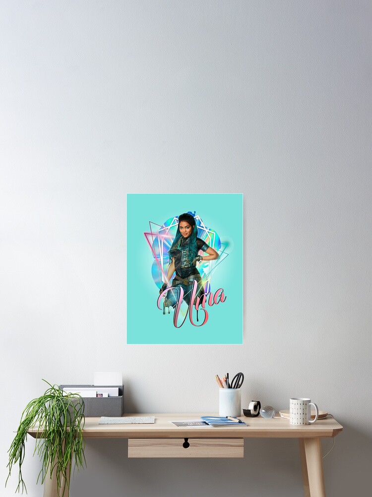 Imagen 2 de 3, Póster con la obra Princesa Uma - Descendientes 3, diseñada y vendida por Arte-Enchanted.