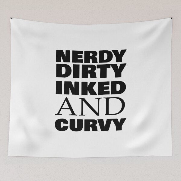 Artikelvorschau, Lustiges Nerdy Dirty Inked und Curvy fantastisches schwarzes Design für alle großen Damen. entworfen und verkauft von thebaronart.
