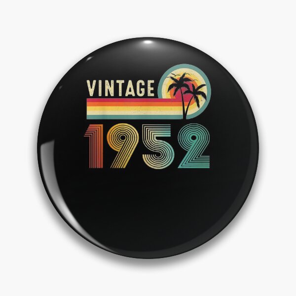 Aperçu de l'œuvre 69 ans vieux cadeau hommes femmes Vintage 1952 rétro 69e anniversaire créée et vendue par lolahomya.