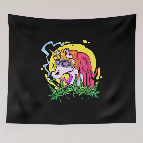 Item preview, Regalo para fumar marihuana de unicornio designed and sold by TTFMerch.