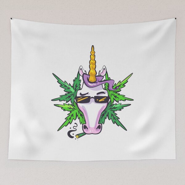 Item preview, Regalo para fumar marihuana de unicornio designed and sold by TTFMerch.