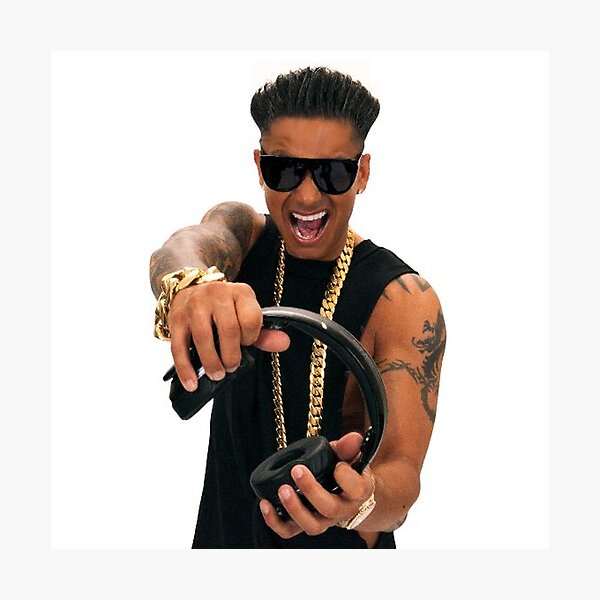 Aperçu de l'œuvre Maillot Dj pauly d yeah buddy créée et vendue par Printeddesignzz.