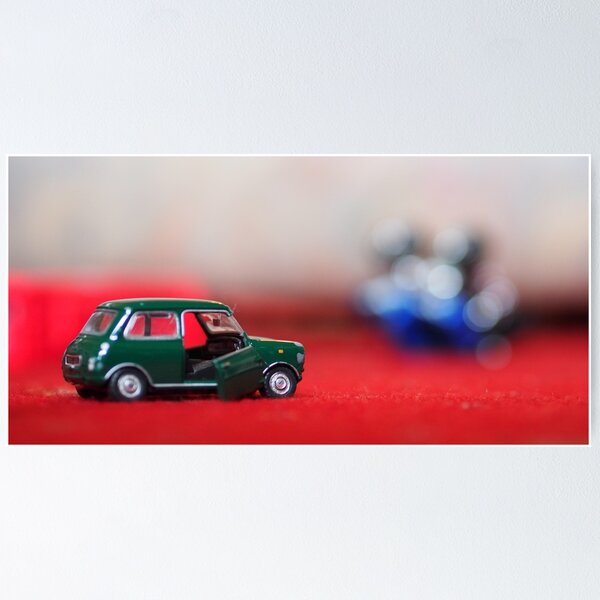 A mini Mini.... Poster