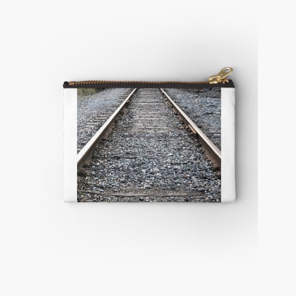 Artikelvorschau, Bahngleise in der Nähe von Capital Lake in Olympia, Washington entworfen und verkauft von JennBBDesigns.