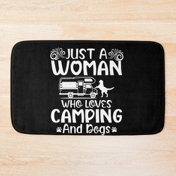 Item preview, SÓLO UNA MUJER QUE AMA LOS CAMPOS Y LOS PERROS, Derechos de las mujeres, Regalo de feminismo para mujeres, Camiseta para niñas, Camiseta del día de la mujer, Regalo para ella, Camiseta del 8 de marzo, Regalo del día de la madre, Mujer designed and sold by buzz1days.