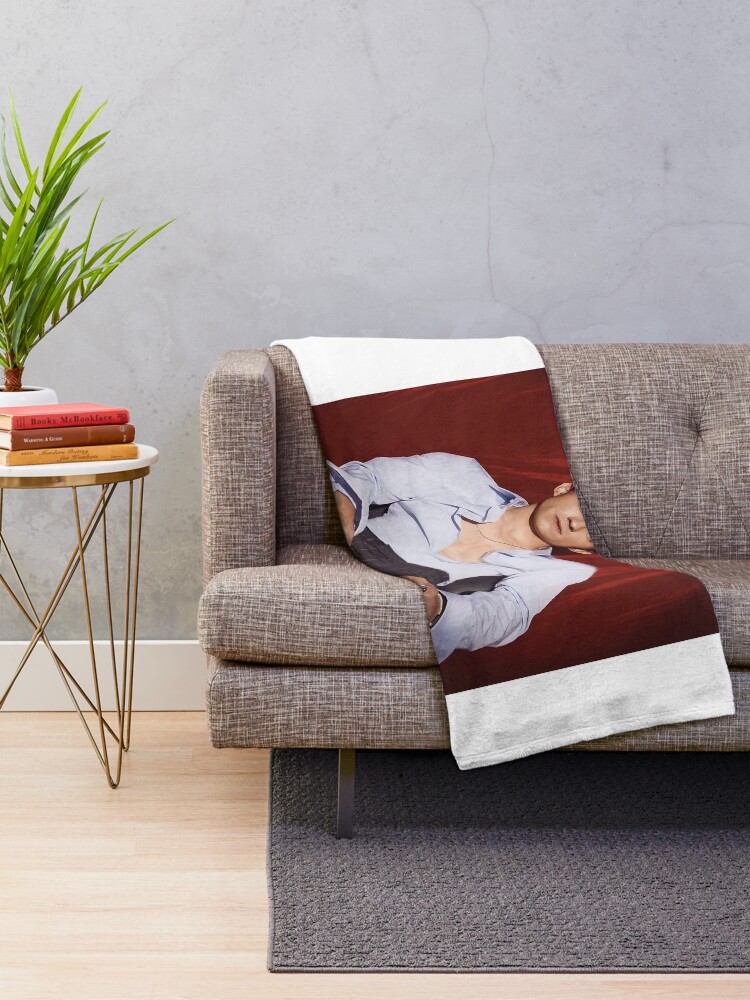 "Tom Holland GQ 2021" Throw Blanket by DanaPlyley Redbubble