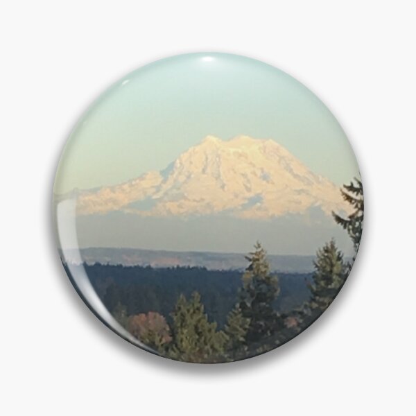 Aperçu de l'œuvre Mt. Rainier créée et vendue par JennBBDesigns.