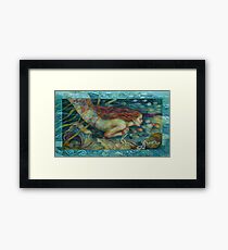necklace of pearls Framed Print