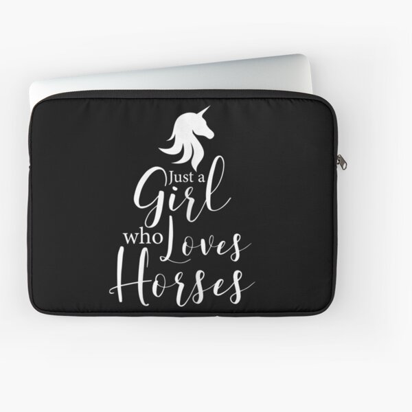 Aperçu de l'œuvre Chemise de cheval, conception de cheval, juste une fille qui aime les chevaux créée et vendue par truongngocthi.