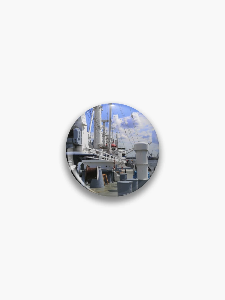 Thumbnail 1 von 3, Button, Schiff designt und verkauft von OneCreativeLab.