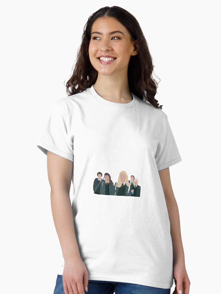Imagen 2 de 7, Camiseta clásica con la obra Chicas de Derry, diseñada y vendida por oopscaitlin.