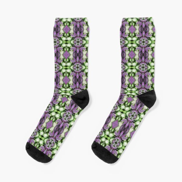 Purple Leaves Pattern Socks