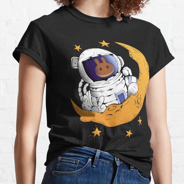 PancakeSwap to the Moon - this is a great gift for every PancakeSwap cryptocurrency investor Classic T-Shirt