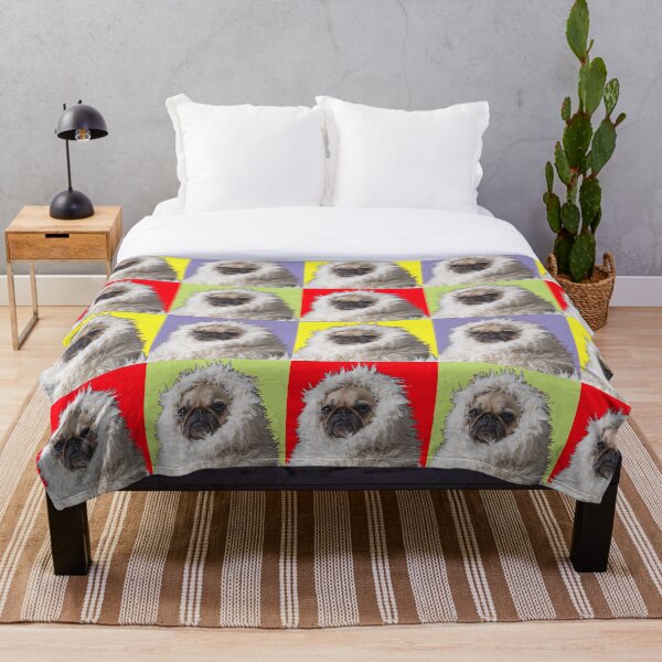 Aperçu de l'œuvre Pug Love Color Pattern Snuggle Fashion Couture créée et vendue par LeonardoBotha.