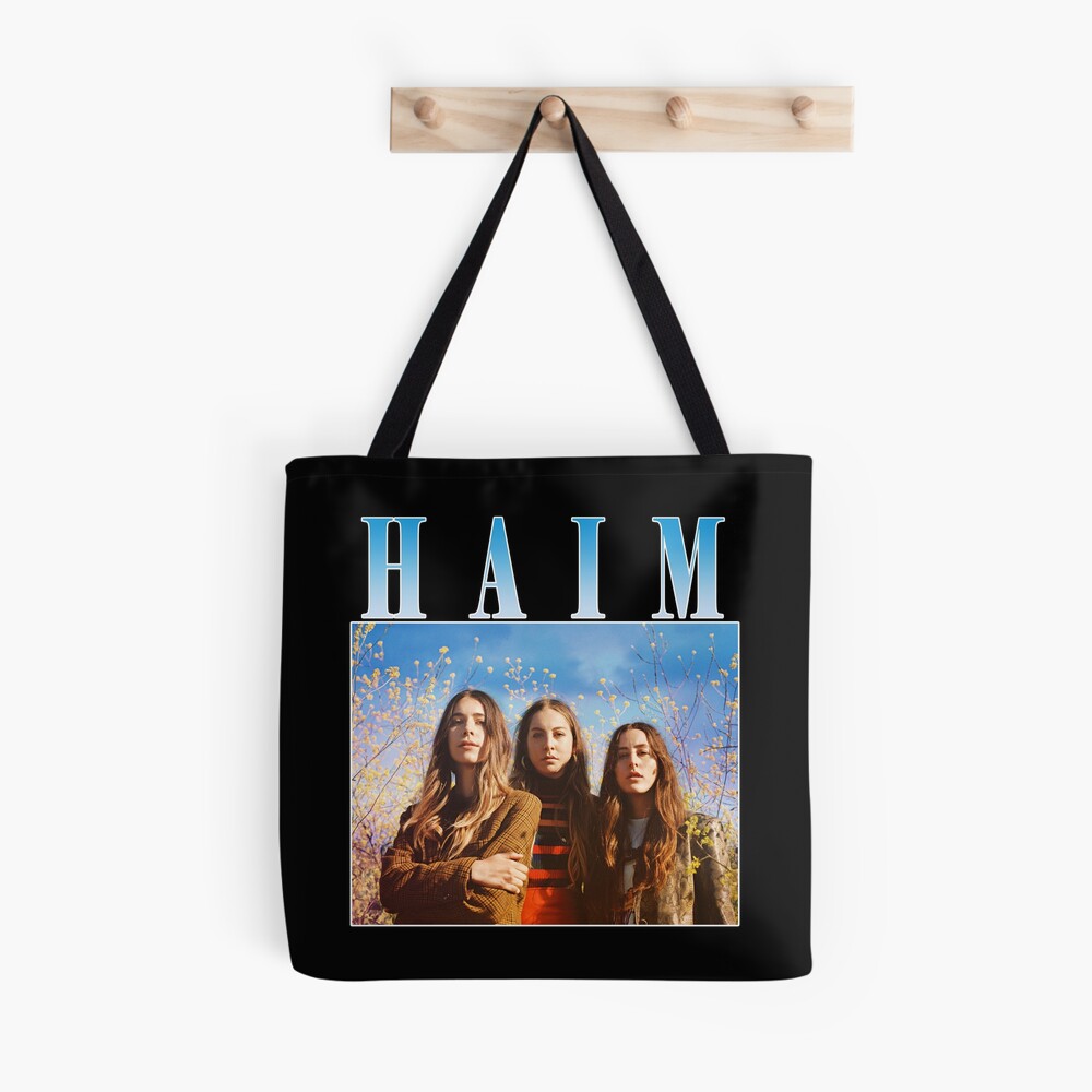 We Need to Talk About Haim's Giant Zippers