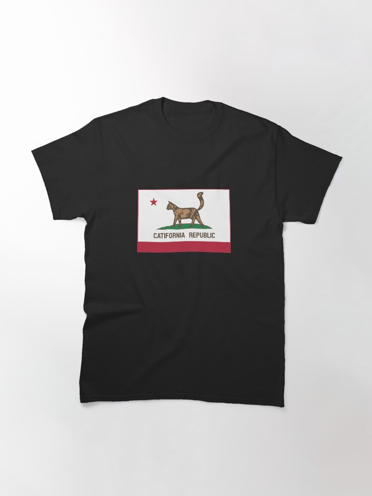 Alternate view of Catifornia Republic State Flag Classic T-Shirt
