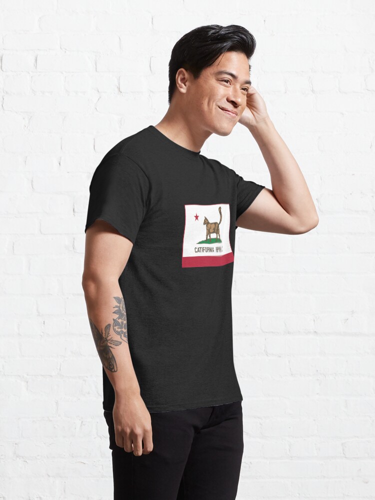 Alternate view of Catifornia Republic State Flag Classic T-Shirt
