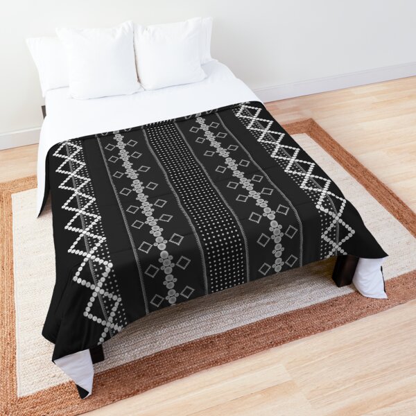 LaFara Stitches Decorations Comforter