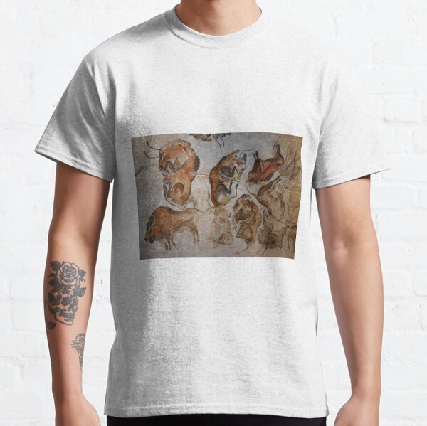 Altamira Bisons. Altamira cave paintings Classic T-Shirt