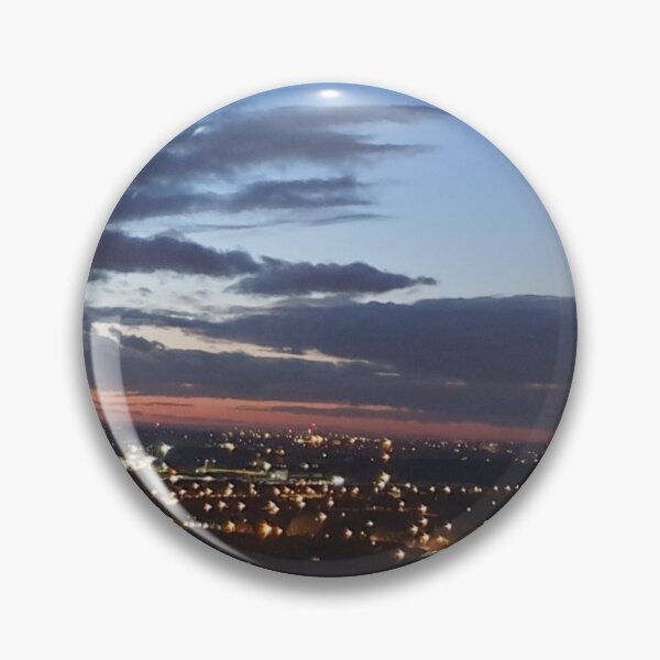Artikelvorschau, Skyline Abenddämmerung entworfen und verkauft von FotoGraffy.