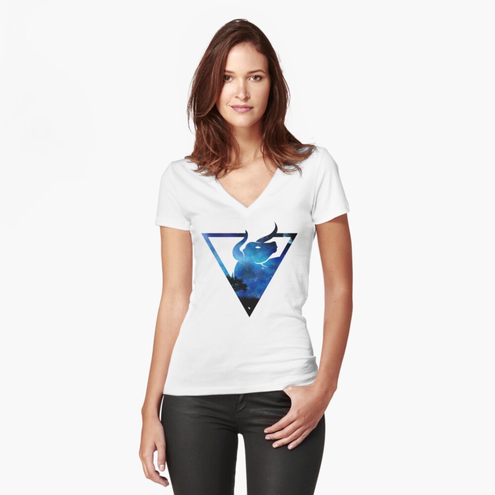 Vista previa del artículo con la obra «Camiseta entallada de cuello en V», diseñado y vendido por Riograf.