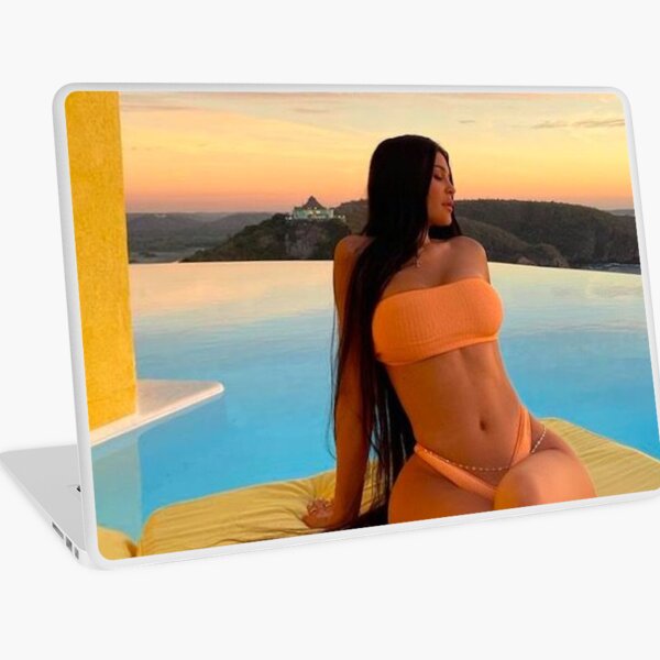 Aperçu de l'œuvre KYLIE créée et vendue par sophiejames29.