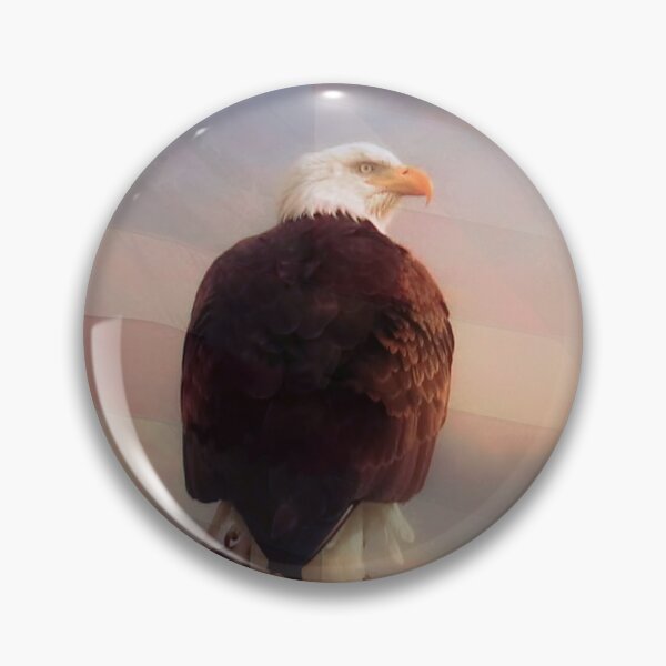 Artikelvorschau, Weißkopfseeadler und American Flag Soft Light entworfen und verkauft von Stephanie Laird.