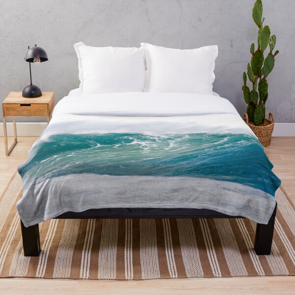 Aperçu de l'œuvre Fortes vagues de l'océan bleu créée et vendue par Captain Shop.