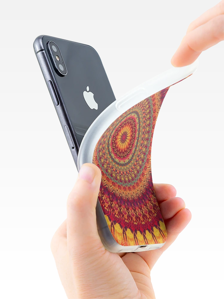 Aperçu 4 sur 5. Coque iPhone avec l'œuvre Mandala 030 créée et vendue par Mandala Of Life.