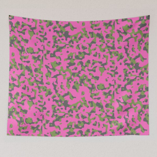 Artikelvorschau, Kopie von Pink Camouflage (Militärstil mit Armeegrün) entworfen und verkauft von GeographerDude.