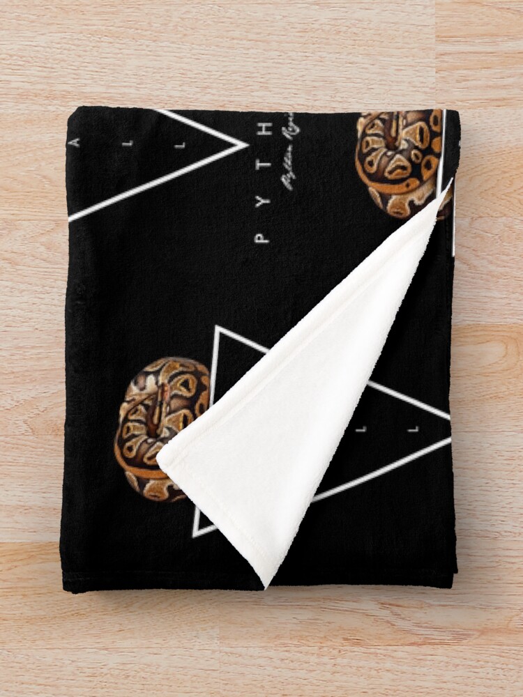Imagen 3 de 6, Manta con la obra Ball Python Geometric Modern Snake Keeper, diseñada y vendida por JRRTs.