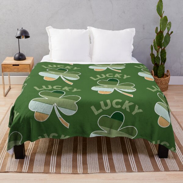 Artikelvorschau, St. Patrick Day Glücksklee entworfen und verkauft von Life Is Beautiful.