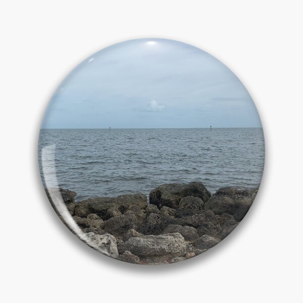 Artikelvorschau, Rocky Shore Beach entworfen und verkauft von charmshop.