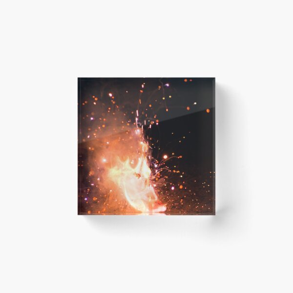 Aperçu de l'œuvre Firework 8 créée et vendue par rebeccaholbrook.