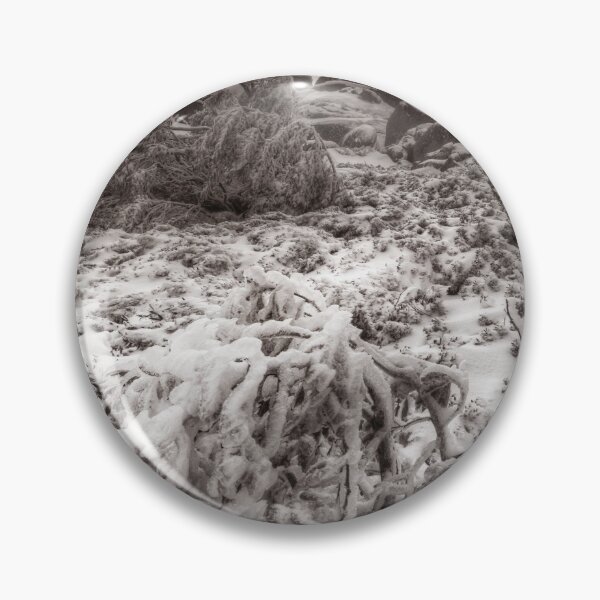 Artikelvorschau, Monotone Winter, Mount Buffalo entworfen und verkauft von Kevin McGennan.