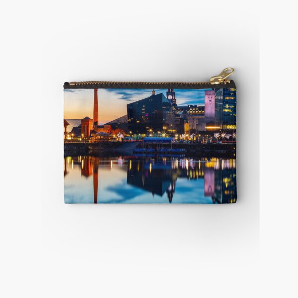 Aperçu de l'œuvre The Salthouse Dock créée et vendue par Paul Madden.