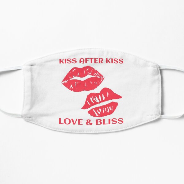 Kiss After Kiss Love & Bliss Flat Mask