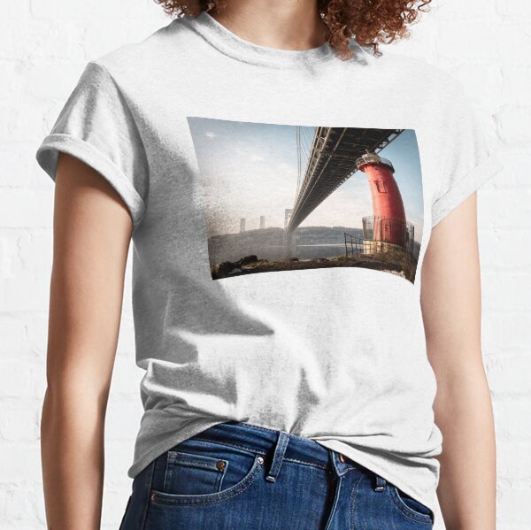 Little Red Lighthouse on a foggy morning Classic T-Shirt