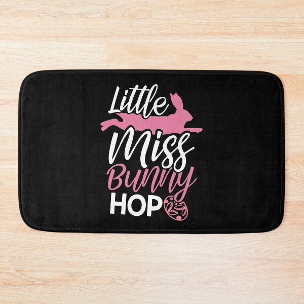 Artikelvorschau, Kleines Fräulein Bunny Hop | Osterhase | Ostereiersuche entworfen und verkauft von Dancing Dolphin Crafts.